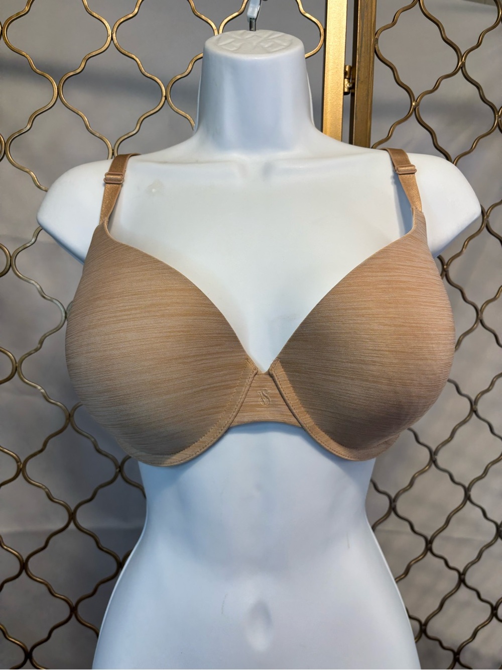 Victoria's Secret Nude Tan T-Shirt Underwire Bra, Uplift Semi Demi, Size 34DDD
